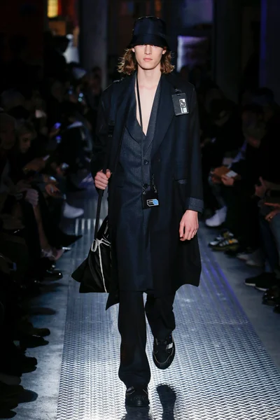 Look 51